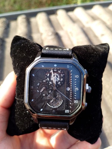 Herrenuhr quadratisch schwarz - quadratisch,