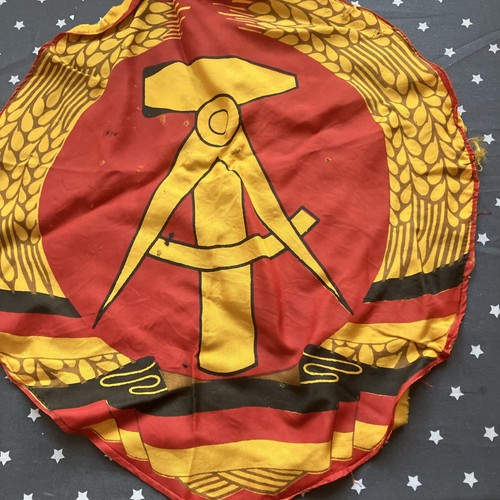 Ddr emblem für fahne - emblem,