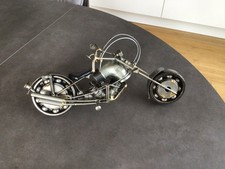 Motorrad aus Metall aus Schrauben, Muttern usw., 30 cm breit, 13 cm hoch