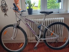Mountainbike, Specialized, Modell Hardrock, Schaltung: Shimano