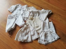 7 x antike  Puppenkleidung um 1940 