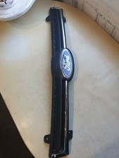 3592 CN1517F003ADW Kühlergrill Ford Ecosport  
