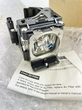 Original Ersatzlampe POA-LMP115 für SANYO Desktop Projektor Beamer mit Gehäuse