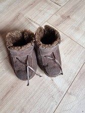 Baby Lammfellschuhe braun 9,7 cm Fuß  Länge  Größe 13-15