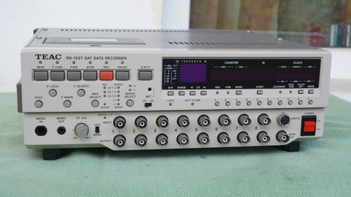 Audio digital multitrack data