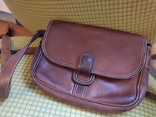 Etienne Aigner Leder