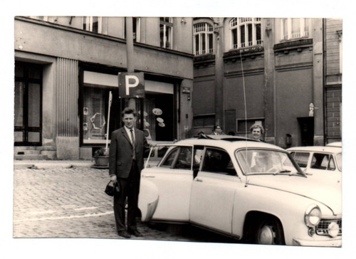 Foto mann anzug ddr mit - im,