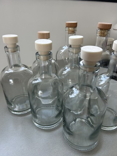 Leere glas flaschen - leere,