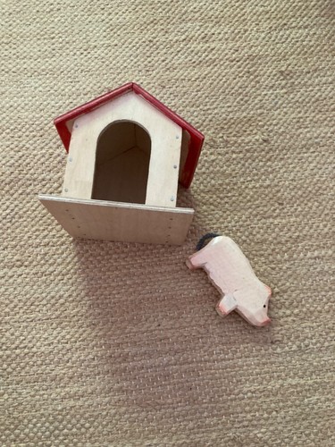 Holz schwein und holzstall - holz,