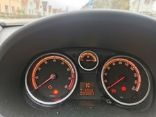 Opel corsa - ,