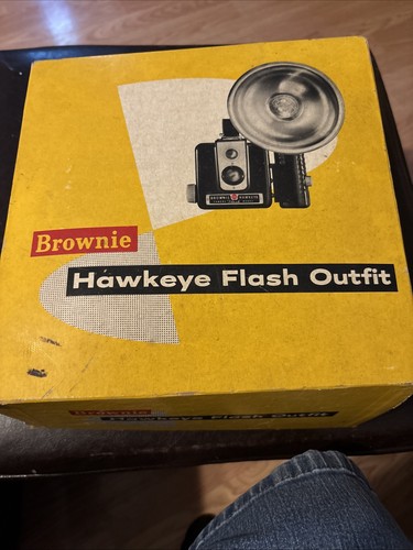 Vintage kodak brownie hawkeye - vintage,