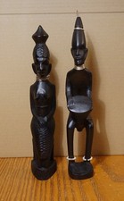 Handgeschnitzte Figuren