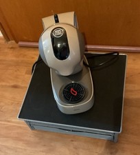 Nescafe Dolce Gusto Kaffeemaschine mit Kapseln von Krups 