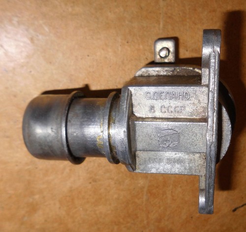 Gaz uaz 469b - wolga, m21