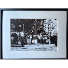 GENESIS EARLY ON STAGE PHOTO