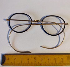 alte kleine Nickelbrille