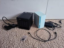 QNAP TS-230 NAS + QNAP TR-004 Erweiterungsgehäuse (4-Bay) 