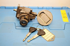 A/6 8932 Peugeot Speedfight 3 2T  Schlosssatz Tankdeckel 2x Schlüssel 775108