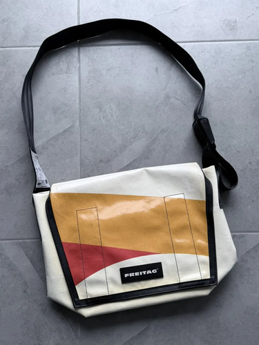 Freitag recycled massenger - freitag,