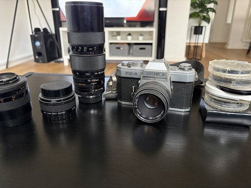 Yashica analog - fx-2,
