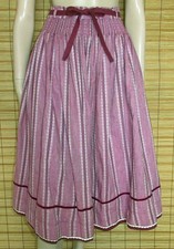 BORDEAUXFARBENER GEMUSTERTER