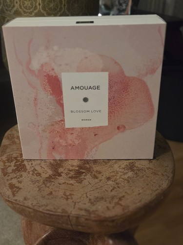 Amouage blossom love - blossom, de