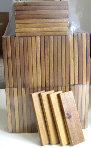 Holzstücke kleine - holzstücke,