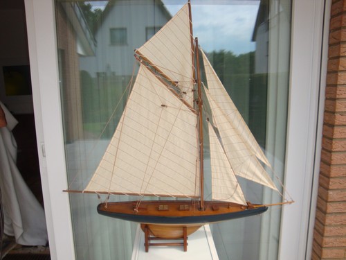 Handgefertigtes segelschiff - handgefertigtes,
