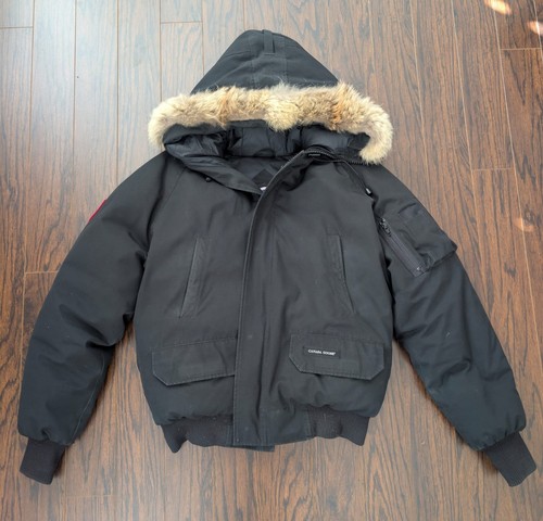 Authentic canada goose - -canada,