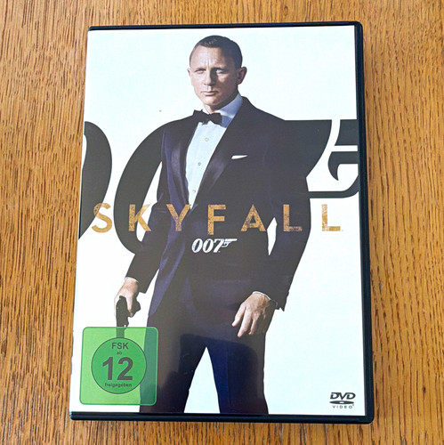 James bond 007 skyfall dvd - james,