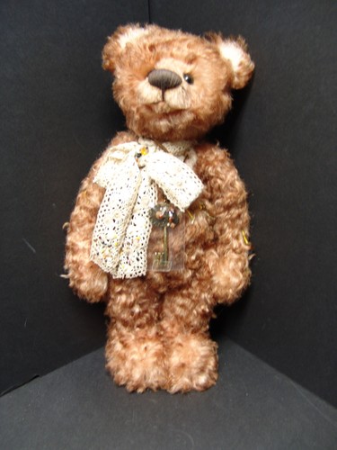 Time keeper charlie bears - time,
