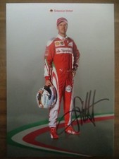 Handsignierte AK Autogrammkarte *SEBASTIAN VETTEL* FERRARI Formel 1 Saison 2017