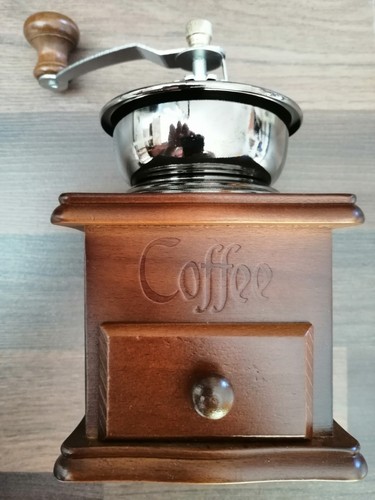 Handkaffeemühle neu aus - neu,