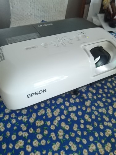 Epson beamer s62 2000 - epson,