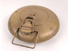 Kraftstoff Kanister für ein Fahrzeug der Wehrmacht. Datiert 1943, Originallack. 