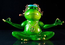Deko Frosch mit Locken Yoga