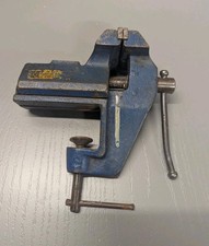 Kleiner DDR Schraubstock M75
