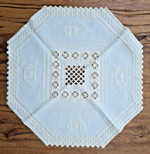 Hardanger Handarbeit Mitteltischdecke weiß beige 42 × 42 cm Stickerei Läufer