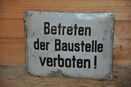 Altes emailschild betreten der - altes,