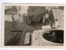 Foto, SD-Kfz ,Reparatur am Panzer ??