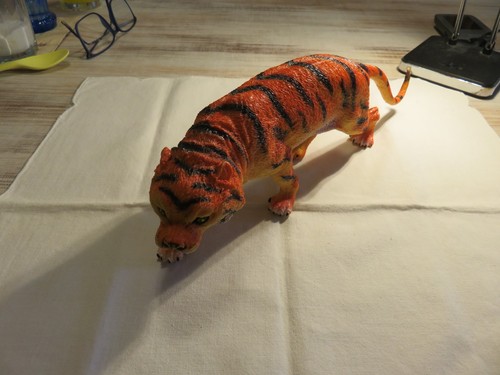 Tiger figur aus china - 28,