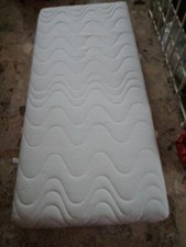 Matratze 90 x 200 cm Federkern mit Gelauflage und waschbarem Überzug