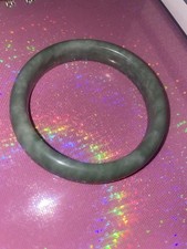 Natürlicher grüner Jade