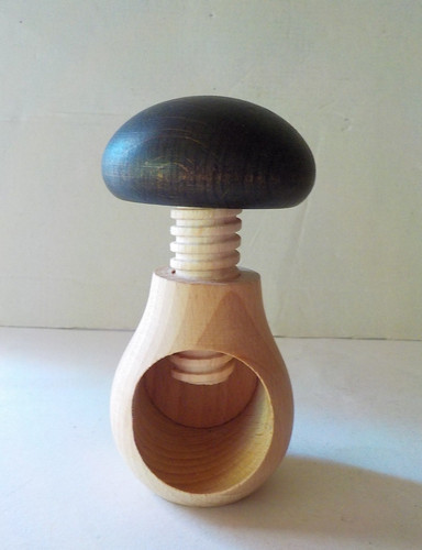 Holz nussknacker pilzform - nussknacker,