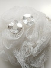 Damen Ohrstecker rund mit Loch in der Mitte Hammerschlag  Silber 925 sehr edel