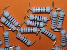 25x 220 Ohm / 1W / 500V