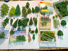 Spur H0 1:87 Konvolut, Bäume Sträucher usw. Set B