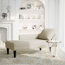 Chaiselongue mit Kissen &