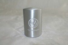 Original VW Flaschenöffner mit "Push" Funktion - 000087703LTJKA