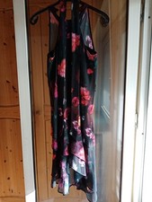 38 Kleid fit&flare LIPSY